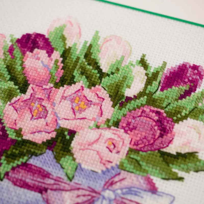 Tulips Hat Box Bouquet by Riolis Counted Cross Stitch Kit