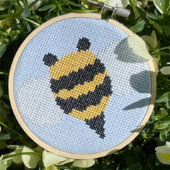 Busy Bee By Mary Engelbreit Counted Cross Stitch Diy Kit From Spot Colors