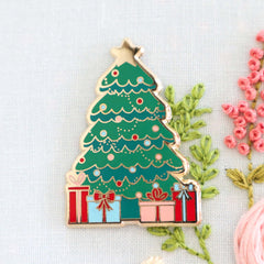 Christmas TREE Magnetic Needle Minder by Flamingo Toes