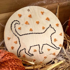 Fall & Halloween Floral Cat-Diy Wood Embroidery Kit -  EMBROIDERY KIT By HNB House Embroidery